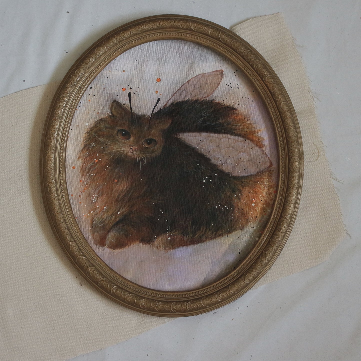 Hand painted - Bumble Cat 32 x 36 cm