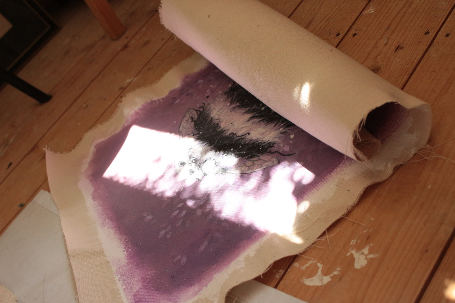 Hand painted - Bumble Cat 40 X 50 cm.