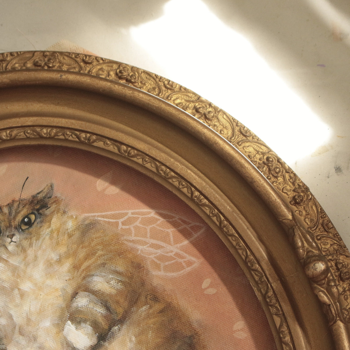Hand painted - Bumble Cat 35 x 40 cm.